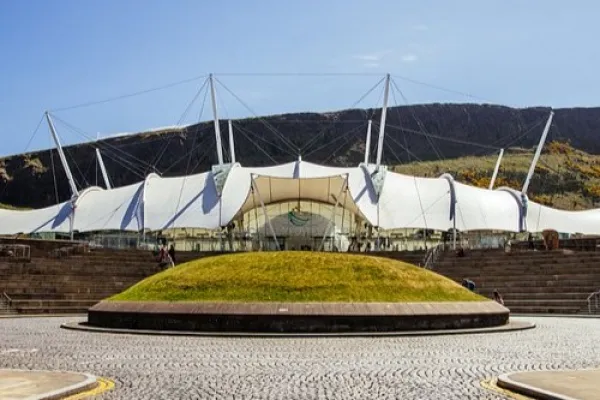 Dynamic Earth