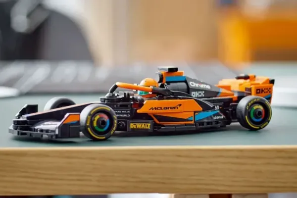2023 McLaren Formula 1 Car (76919)
